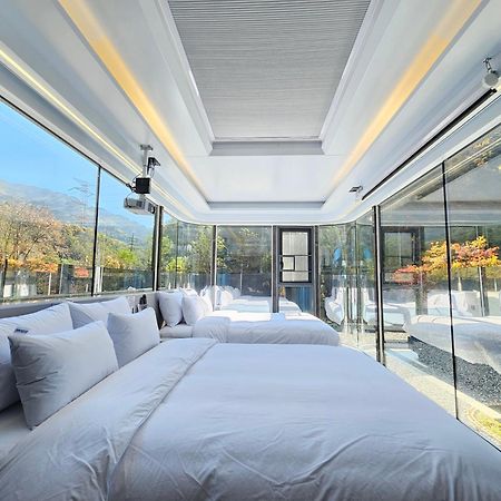 Galaxy X Hotel Type Caravan Glamping & Pension Pyeongchang Esterno foto