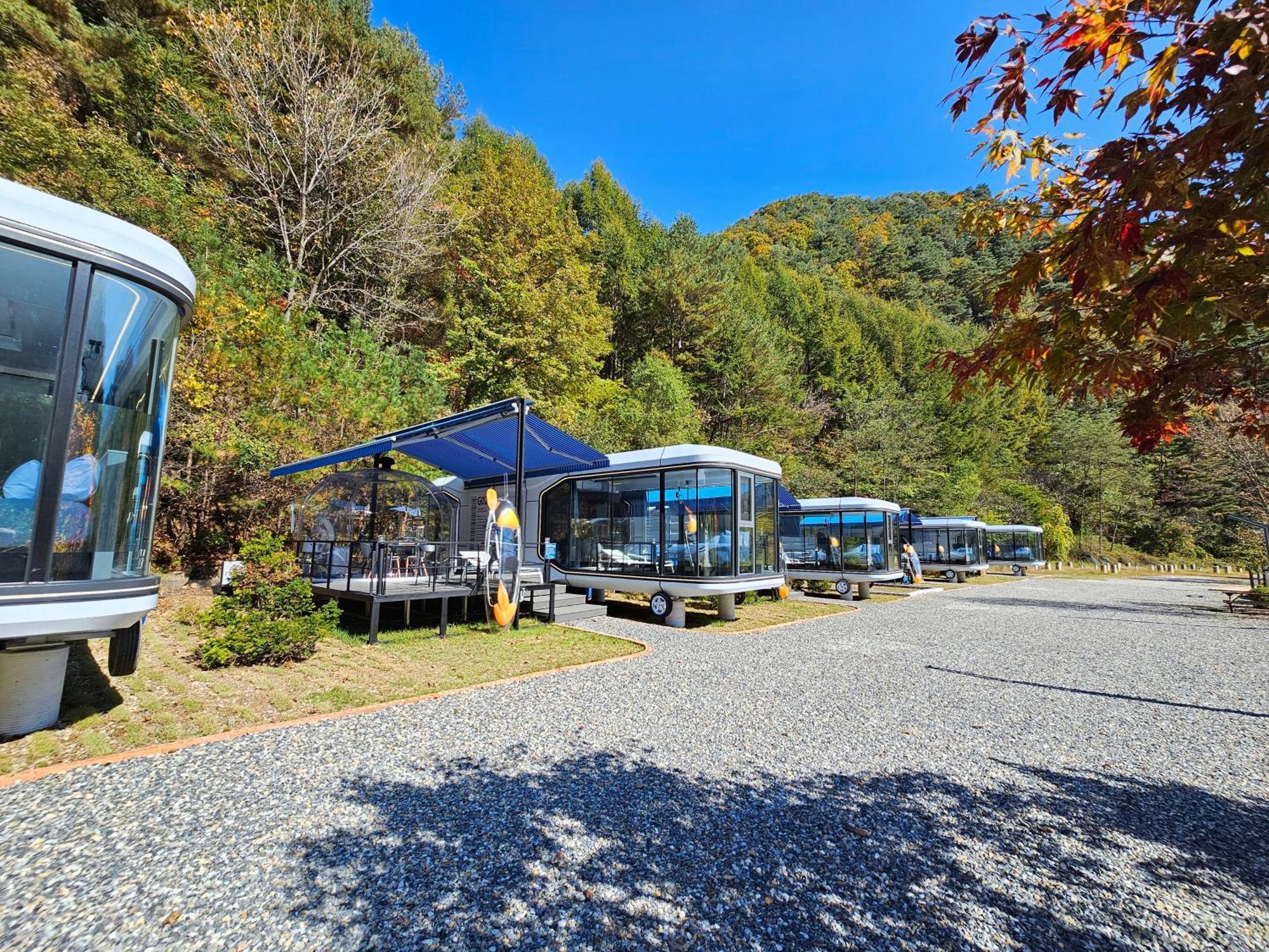 Galaxy X Hotel Type Caravan Glamping & Pension Pyeongchang Esterno foto