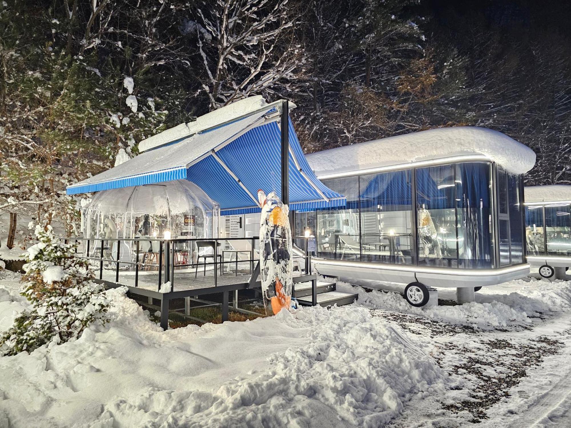 Galaxy X Hotel Type Caravan Glamping & Pension Pyeongchang Esterno foto